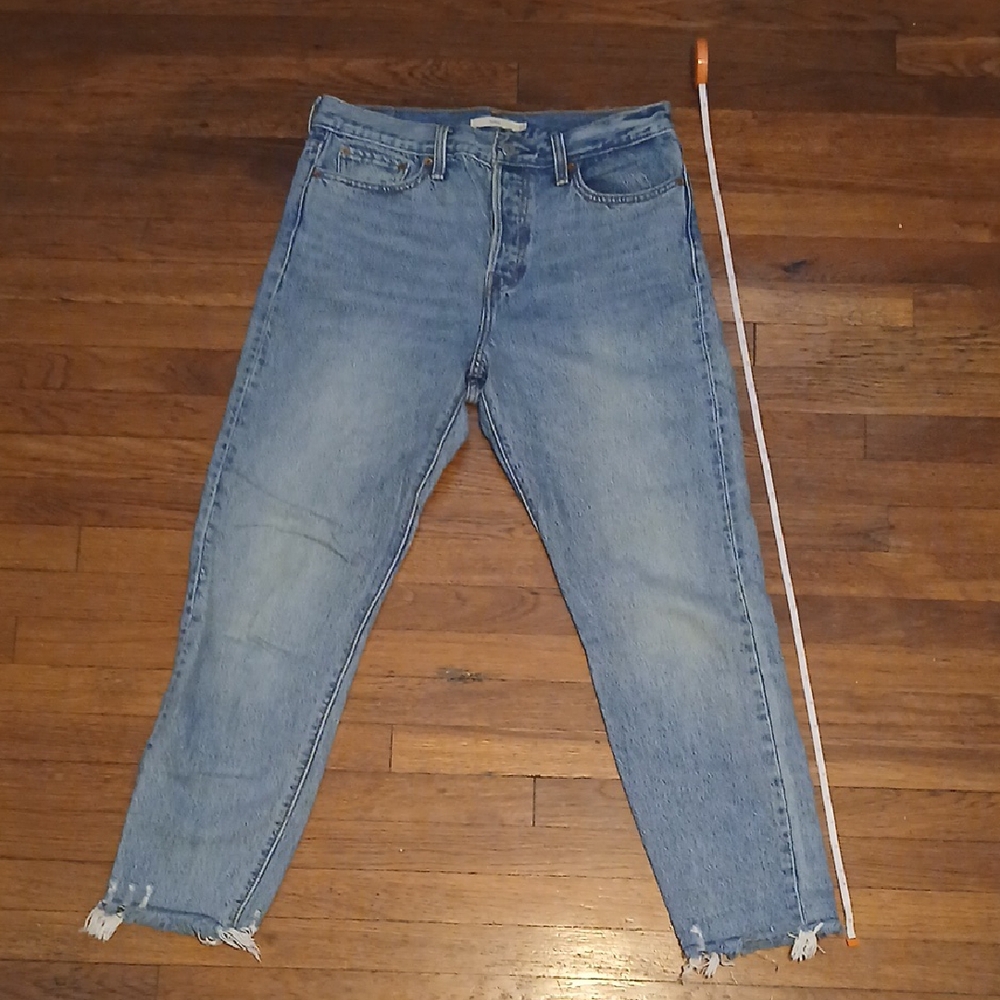 Levi's Wedgie Jean Size 29
